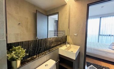 For sale 1 bed condo in Khlong Toei, Bangkok