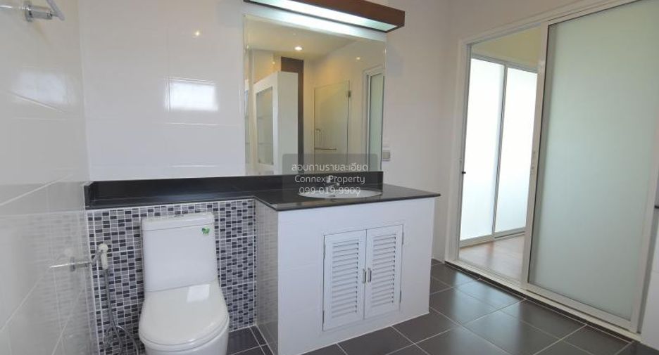 For sale 4 bedrooms house in Thanyaburi, Pathum Thani