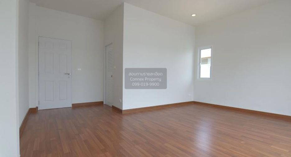 For sale 4 bedrooms house in Thanyaburi, Pathum Thani