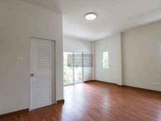 For sale 4 bedrooms house in Thanyaburi, Pathum Thani