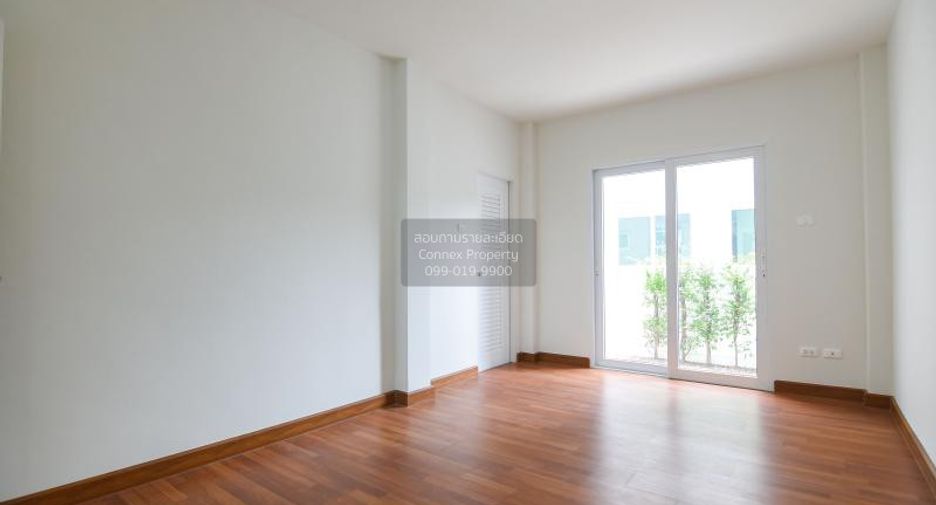 For sale 4 bedrooms house in Thanyaburi, Pathum Thani