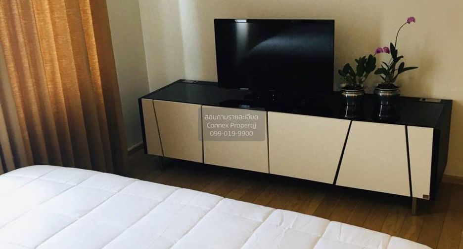 For sale 1 bed condo in Khlong Toei, Bangkok