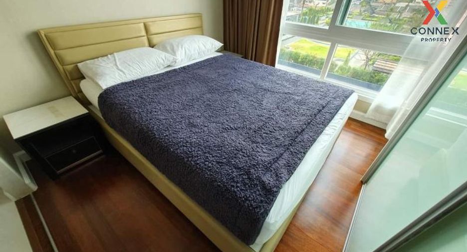 For sale 1 bed condo in Mueang Samut Prakan, Samut Prakan