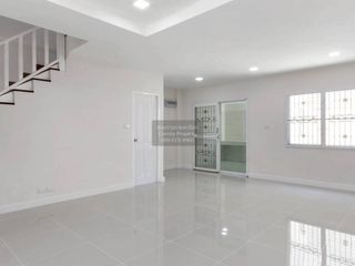 For sale 5 bedrooms townhouse in Mueang Nonthaburi, Nonthaburi