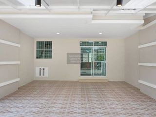 For sale 5 bedrooms townhouse in Mueang Nonthaburi, Nonthaburi