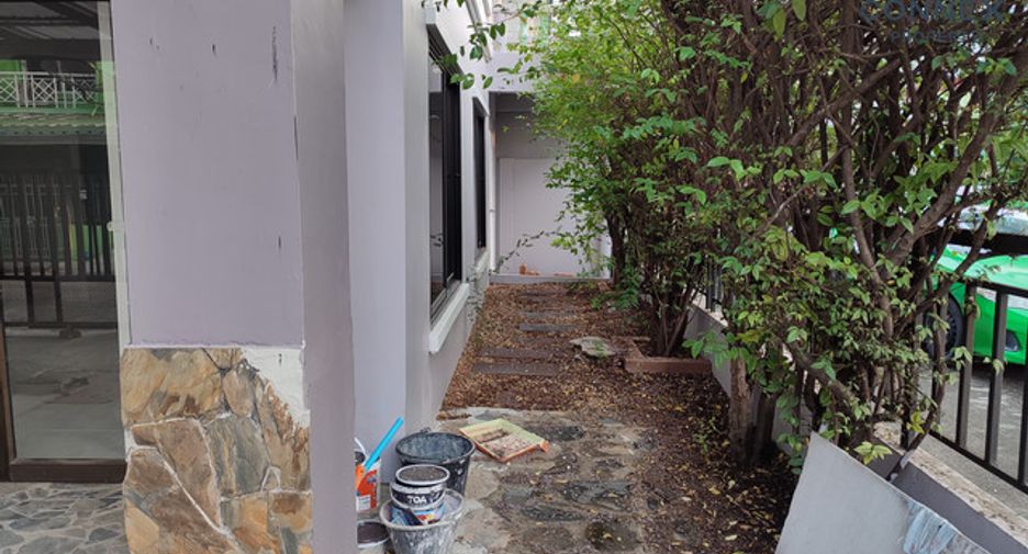 Casa adosada en venta de 3 habitaciones en Bang Yai, Nonthaburi