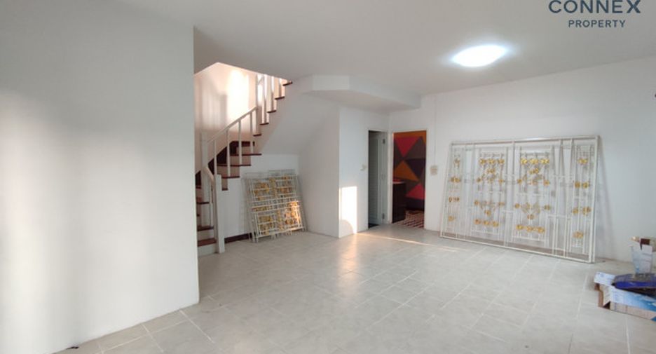 Casa adosada en venta de 3 habitaciones en Bang Yai, Nonthaburi