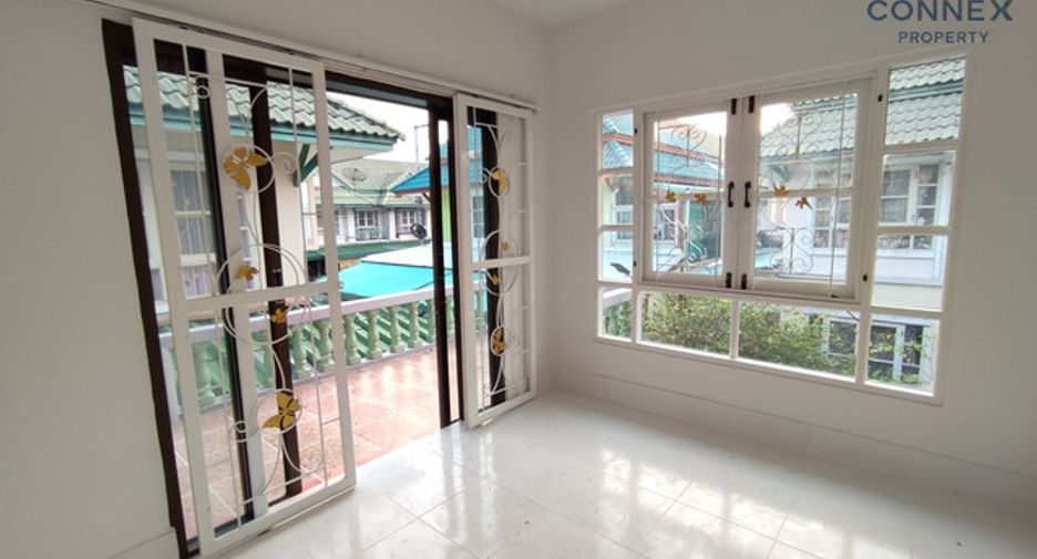 Casa adosada en venta de 3 habitaciones en Bang Yai, Nonthaburi