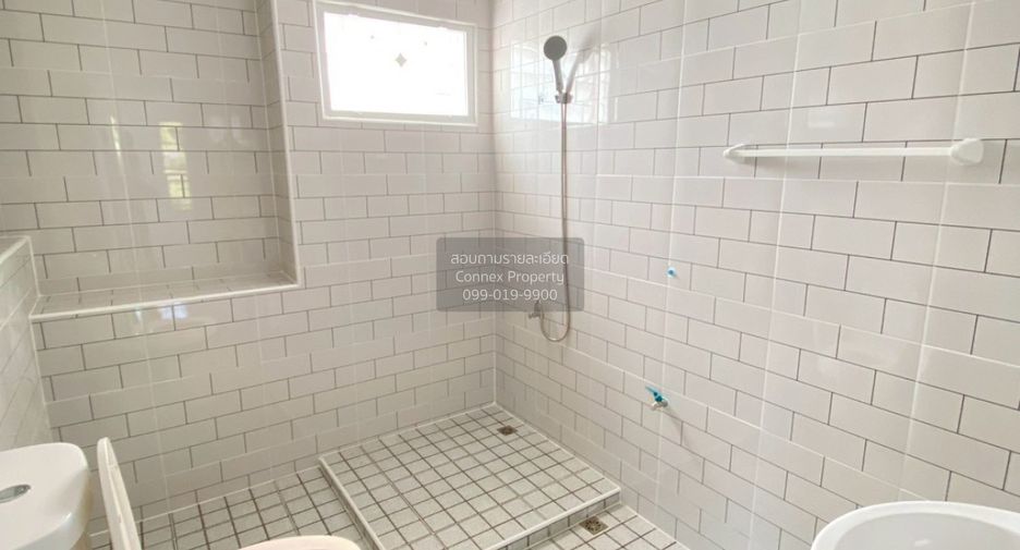 For sale 4 bedrooms house in Bang Bua Thong, Nonthaburi