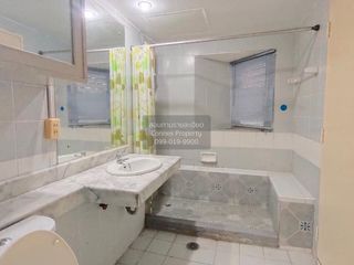 出售 2 卧室 公寓 在 Bang Phli, Samut Prakan
