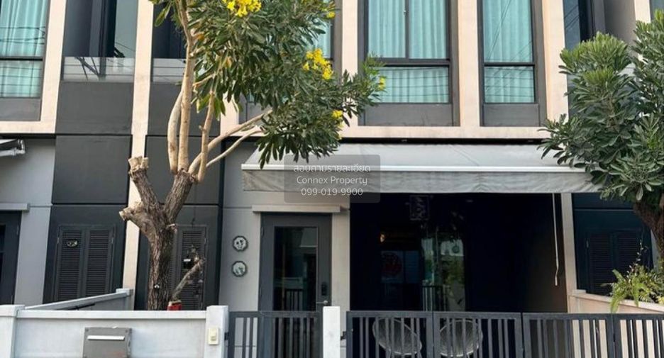 For sale 3 bedrooms townhouse in Bang Phli, Samut Prakan
