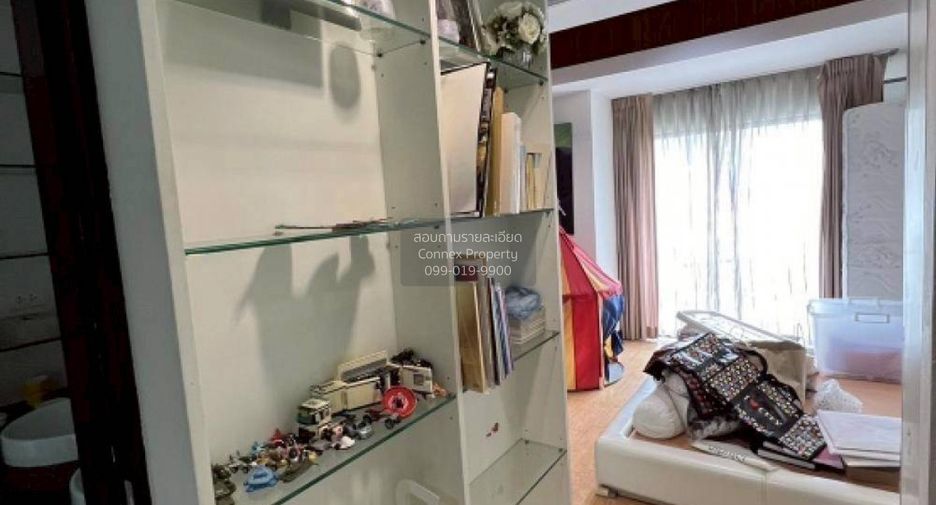 Casa adosada en venta de 3 habitaciones en Chatuchak, Bangkok