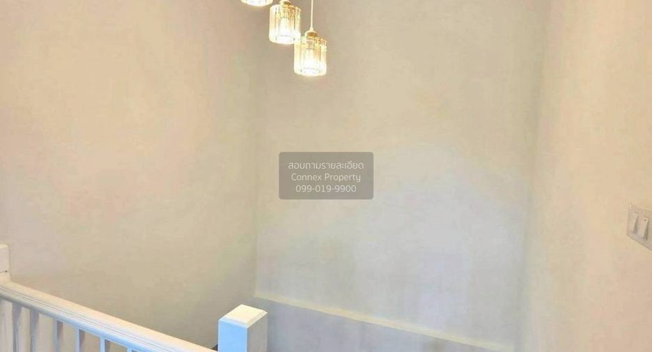 Casa adosada en venta de 4 habitaciones en Bang Yai, Nonthaburi