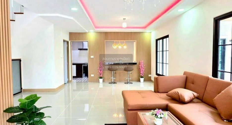 Casa adosada en venta de 4 habitaciones en Bang Yai, Nonthaburi
