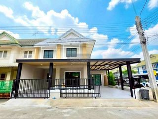 Casa adosada en venta de 4 habitaciones en Bang Yai, Nonthaburi