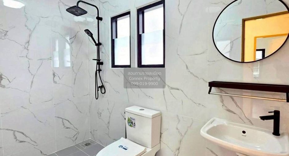 Casa adosada en venta de 4 habitaciones en Bang Yai, Nonthaburi