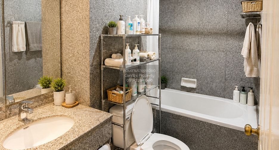 For sale 2 bedrooms condo in Bang Rak, Bangkok
