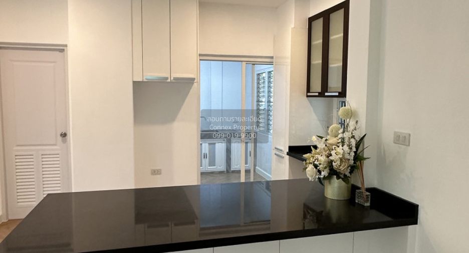 For sale 3 ベッドルーム house in Bang Khen, Bangkok