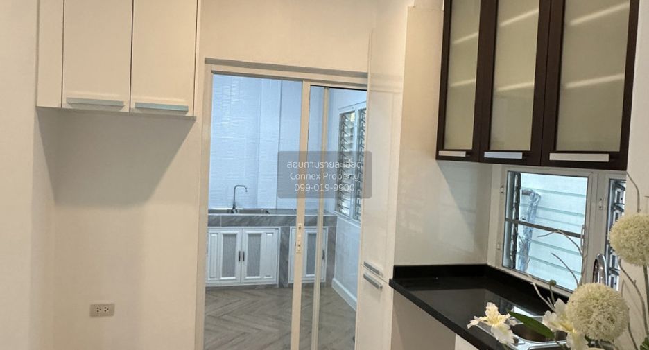 For sale 3 ベッドルーム house in Bang Khen, Bangkok