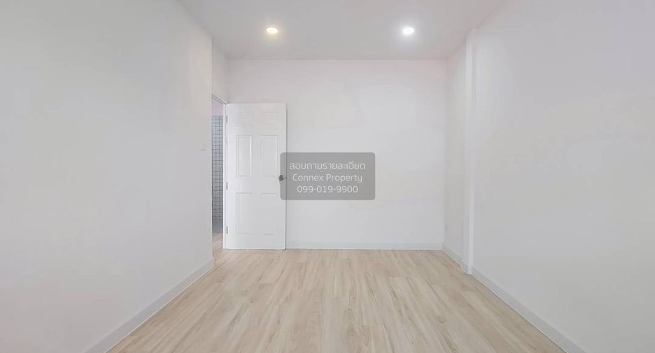For sale 4 bedrooms townhouse in Bang Bua Thong, Nonthaburi