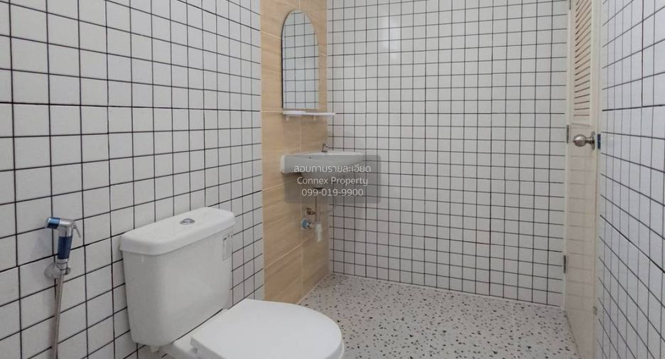 For sale 4 bedrooms townhouse in Bang Bua Thong, Nonthaburi