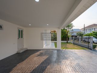 For sale 3 bedrooms house in Mueang Nonthaburi, Nonthaburi