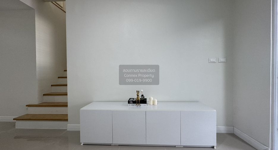 For sale 3 bedrooms townhouse in Bang Khun Thian, Bangkok