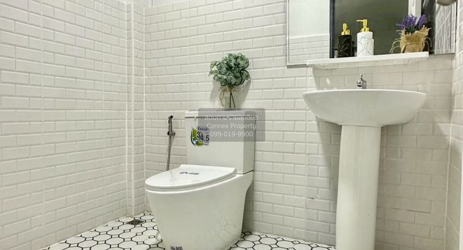 For sale 4 bedrooms townhouse in Bang Bua Thong, Nonthaburi