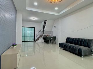 For sale 2 bedrooms townhouse in Mueang Nonthaburi, Nonthaburi