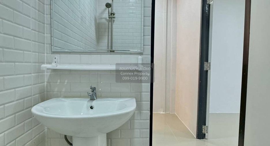 For sale 2 bedrooms townhouse in Mueang Nonthaburi, Nonthaburi