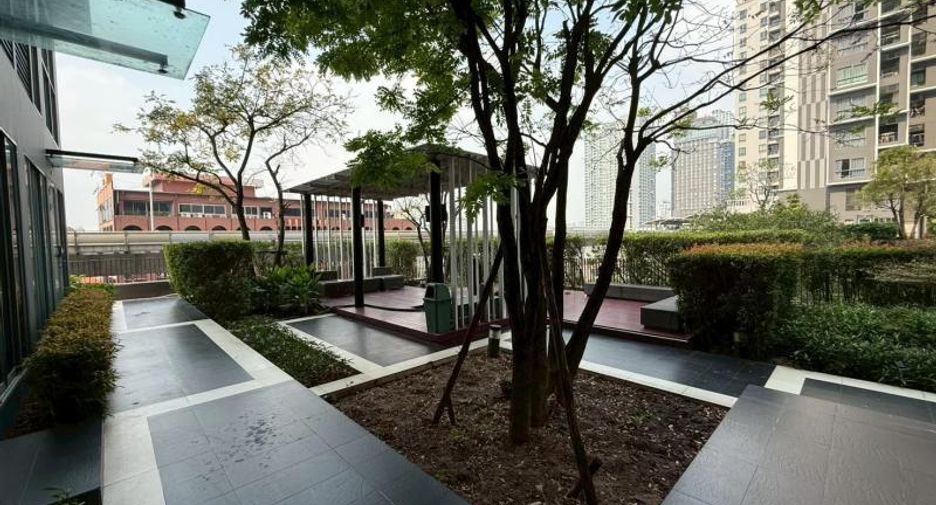 Condo en venta de 2 habitaciones en Phra Khanong, Bangkok