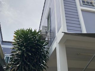 For sale 3 bedrooms townhouse in Thung Khru, Bangkok