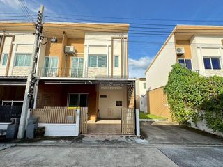For sale 3 bedrooms townhouse in Mueang Nonthaburi, Nonthaburi