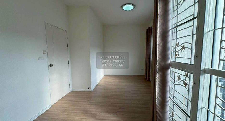 For sale 3 bedrooms townhouse in Mueang Nonthaburi, Nonthaburi