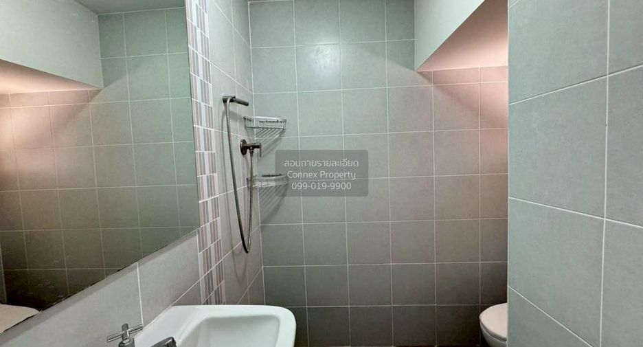 For sale 3 bedrooms townhouse in Mueang Nonthaburi, Nonthaburi