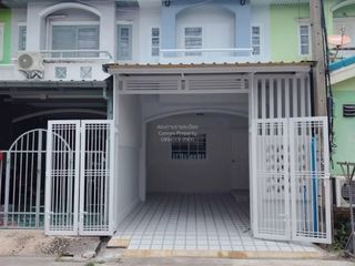 For sale 2 bedrooms townhouse in Thanyaburi, Pathum Thani