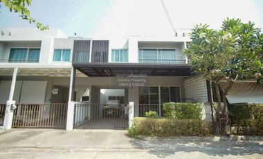 Reihenhaus zum Kauf mit 4 Zimmer in Khan Na Yao, Bangkok