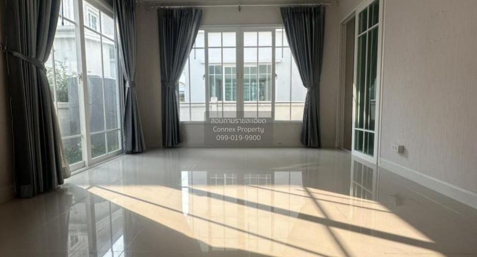 For sale 4 bedrooms house in Mueang Pathum Thani, Pathum Thani