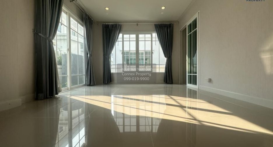 For sale 4 bedrooms house in Mueang Pathum Thani, Pathum Thani