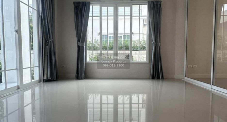 For sale 4 bedrooms house in Mueang Pathum Thani, Pathum Thani