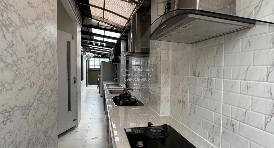 For sale 4 bedrooms house in Bang Phli, Samut Prakan