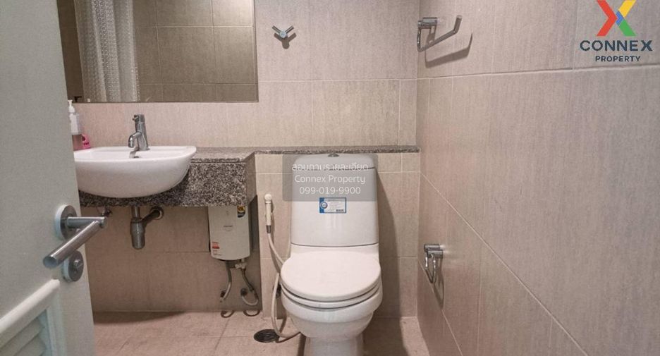 For sale 2 bedrooms condo in Watthana, Bangkok