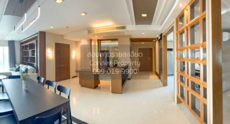 For sale 3 bedrooms condo in Khlong Toei, Bangkok