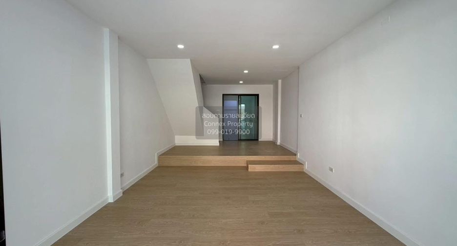 Reihenhaus zum Kauf mit 2 Zimmer in Bang Khen, Bangkok