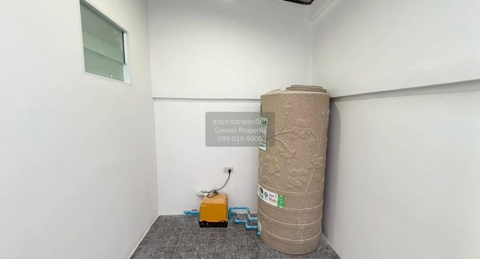 Reihenhaus zum Kauf mit 2 Zimmer in Bang Khen, Bangkok