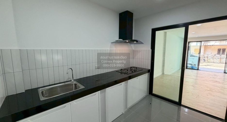 Reihenhaus zum Kauf mit 2 Zimmer in Bang Khen, Bangkok