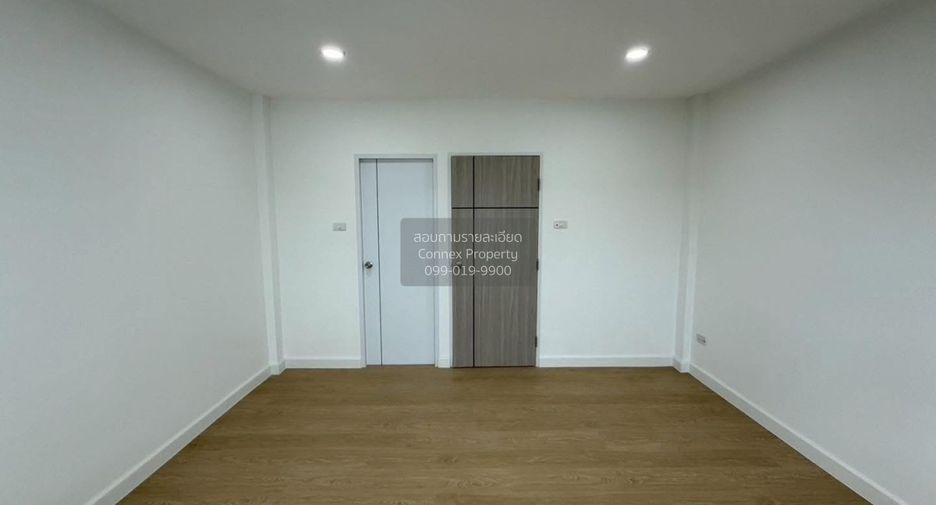 Reihenhaus zum Kauf mit 2 Zimmer in Bang Khen, Bangkok