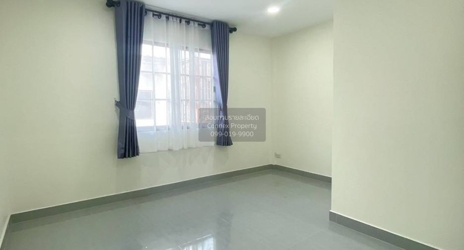 For sale 3 bedrooms townhouse in Thanyaburi, Pathum Thani