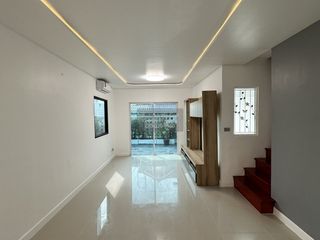 For sale 2 bedrooms townhouse in Mueang Pathum Thani, Pathum Thani