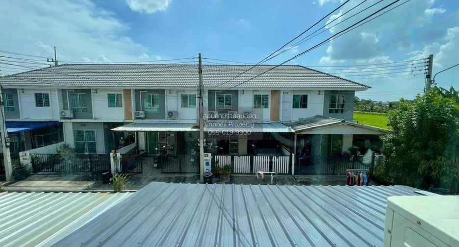 Casa adosada en venta de 3 habitaciones en Khlong Luang, Pathum Thani